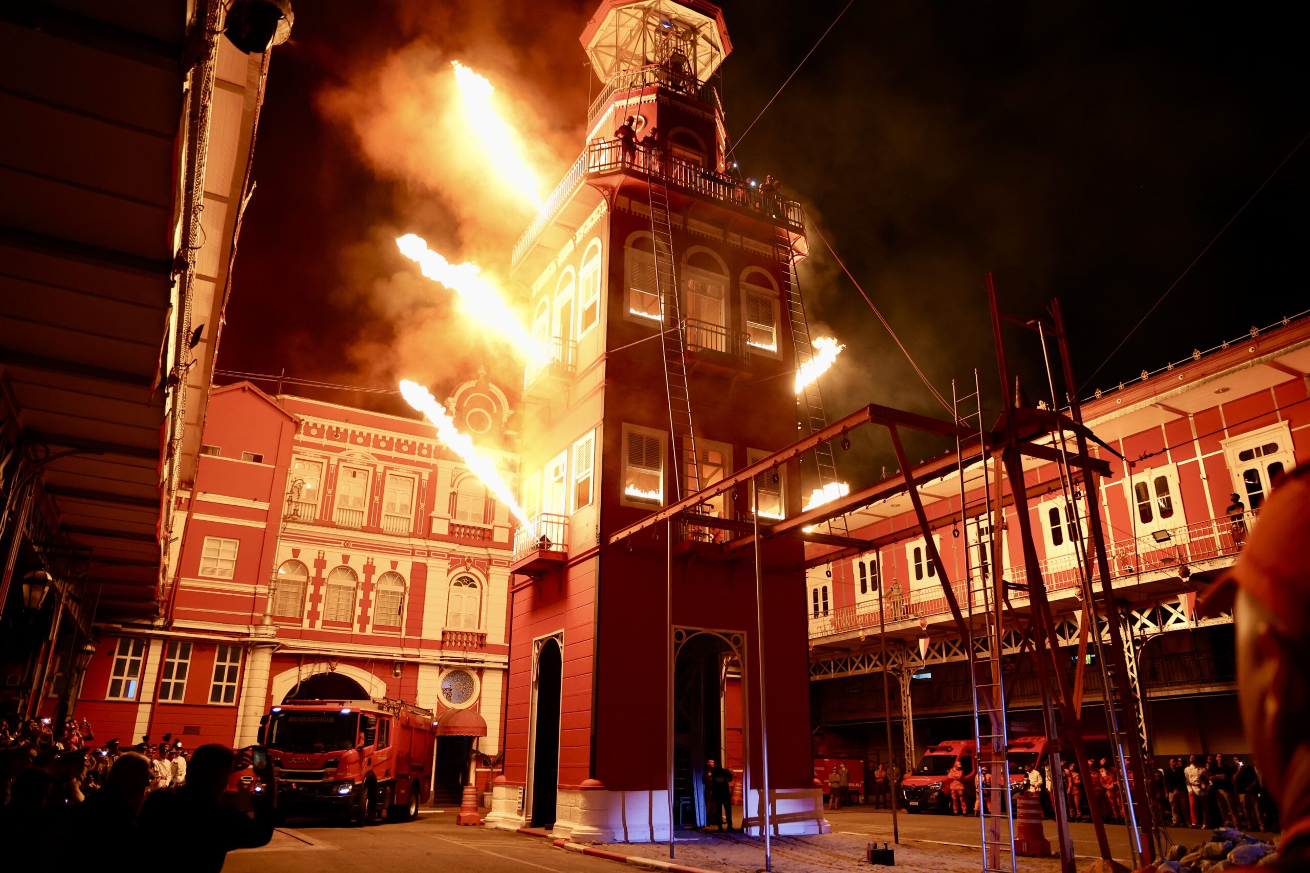 Cerimônia memorável celebra 170 anos dos Bombeiros do Rio de Janeiro