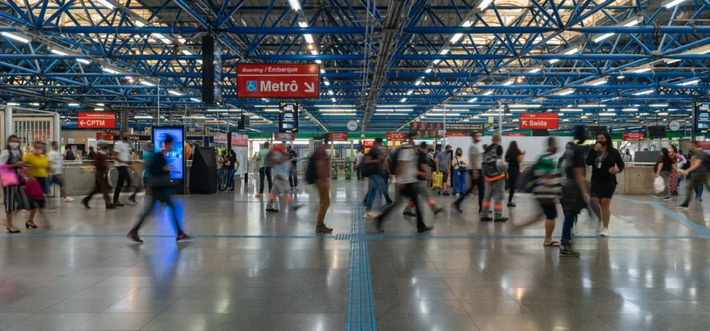 Greve na CPTM afeta a rotina de mais de um milhão de usuários
