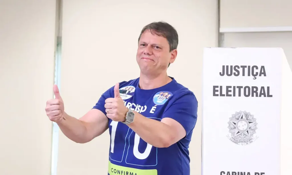 Tarcísio conquista vitória no primeiro turno em São Paulo