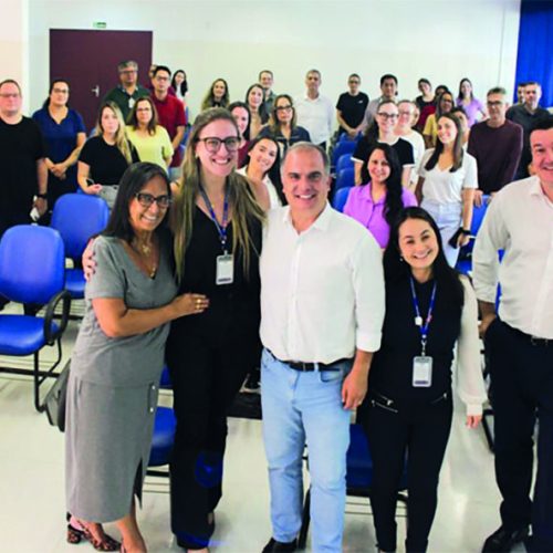 Profissionais de saúde da rede municipal recebem treinamentos para aprimorar atendimento