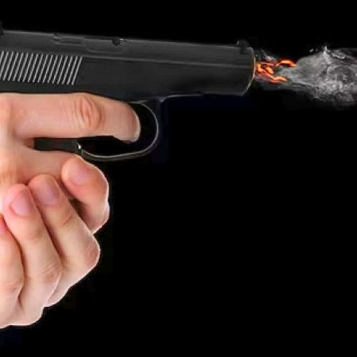 Homem é atingido por tiro ao tentar comprar drogas em Belo Horizonte; projétil atravessa de nuca a boca