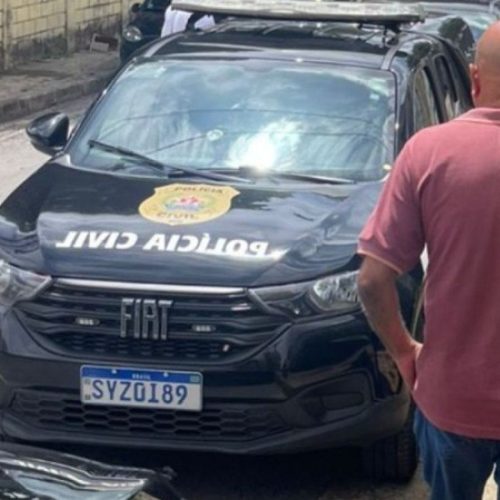 Flagrante em Belo Horizonte: vizinho expõe intimidade para criança através da janela do apartamento