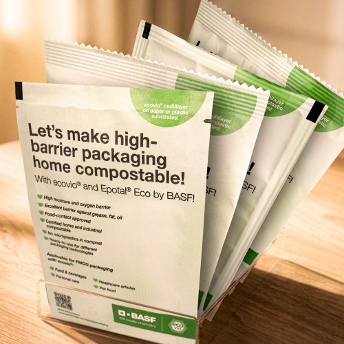 Novo portfólio ecovio® para embalagens flexíveis: múltiplas opções de barreira combinadas com reciclagem orgânica ou de papel