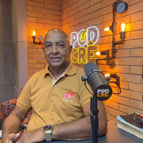 Ex-mestre-sala da Mangueira, William Braga critica Claudia Leitte no carnaval: “Não nasceu de novo”